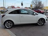 Usata Opel Corsa 75 CV (55 kW) 2012 Bianco Utilitaria