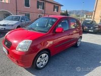 Usata Kia Picanto Spirit 61 CV (44 kW) 2007 Rosso Utilitaria