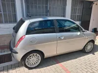 Usata Lancia Ypsilon Platinum 70 CV (51 kW) 2004 Grigio Utilitaria
