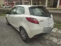 Usata Mazda 2 75 CV (55 kW) 2010 Bianco Utilitaria