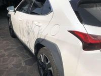 Usata Lexus UX 250h Executive Line 152 CV (111 kW) 2019 Bianco SUV