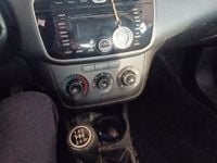 Usata Fiat Grande Punto 90 CV (66 kW) 2011 Grigio Utilitaria