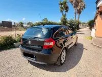 Usata BMW 118 122 CV (89 kW) 2006 Nero Utilitaria