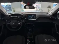 Usata Peugeot 2008 Allure 110 CV (80 kW) 2022 Nero SUV