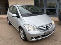 Usata Mercedes A180 Avantgarde 109 CV (80 kW) 2008 Grigio Berlina