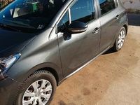 Usata Peugeot 208 2015 Nero Utilitaria