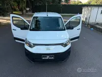 Usata Fiat Doblò 110 CV (80 kW) 2024 Bianco Monovolume
