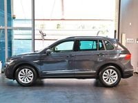 Usado VW Tiguan Life 150 CV (110 kW) 2023 Gris SUV