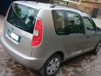 Usata Skoda Roomster 90 CV (66 kW) 2013 Grigio Monovolume