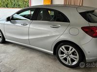 Usata Mercedes A180 109 CV (80 kW) 2017 Grigio Berlina