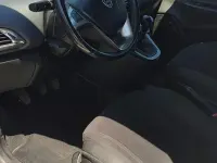 Usata Lancia Ypsilon 80 CV (58 kW) 2014 Bianco Utilitaria