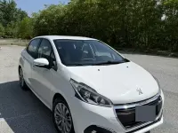 Usata Peugeot 208 82 CV (60 kW) 2017 Bianco Utilitaria