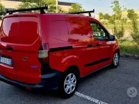 Usata Ford Transit Courier Titanium 75 CV (55 kW) 2018 Rosso Furgone