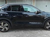 Usata VW T-Roc R-line 150 CV (110 kW) 2024 Nero SUV