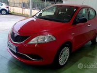 Usata Lancia Ypsilon 95 CV (69 kW) 2017 Rosso Utilitaria