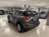 Usata Nissan Juke Tekna 110 CV (80 kW) 2011 Grigio SUV