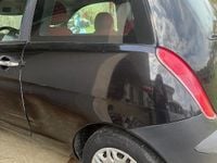 Usata Lancia Ypsilon 70 CV (51 kW) 2004 Nero Utilitaria