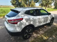 Usata Nissan Qashqai N-Connecta 131 CV (96 kW) 2017 Bianco SUV