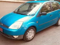 Usata Ford Fiesta Ghia 75 CV (55 kW) 2004 Bluazzurro Utilitaria