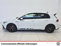Usata VW Golf VIII GTI Clubsport 300 CV (220 kW) 2024 Bianco Utilitaria