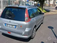 Usata Peugeot 206 88 CV (64 kW) 2006 Grigio Station wagon
