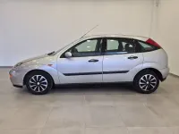Usata Ford Focus Ambiente 90 CV (66 kW) 2000 Argento Berlina