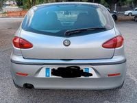 Usata Alfa Romeo 147 116 CV (85 kW) 2002 Grigio Utilitaria