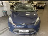 Usata Ford Fiesta 60 CV (44 kW) 2011 Blu Utilitaria