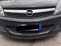 Usata Opel Astra 101 CV (74 kW) 2008 Nero Utilitaria