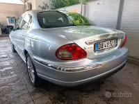Usata Jaguar X-type 155 CV (114 kW) 2006 Grigio Berlina