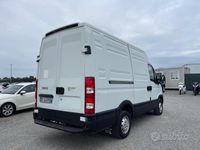 usata Iveco Daily 2.3 GARANZIA IVA INCLUSA