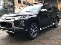 Usata Mitsubishi L200 150 CV (110 kW) 2020 Nero Pick-up