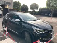 Usata Renault Captur 101 CV (74 kW) 2022 Bluazzurro SUV