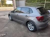 Usata VW Polo Comfortline 80 CV (58 kW) 2018 Grigio Utilitaria