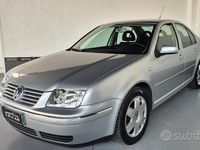 Usata VW Bora Highline 105 CV (77 kW) 2000 Grigio Berlina