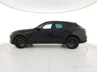 Usata Maserati 430 430 CV (316 kW) 2018 Nero Station wagon