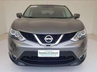 Usata Nissan Qashqai Acenta 110 CV (80 kW) 2016 Grigio metallizzato SUV