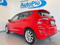 Usata Ford Fiesta 70 CV (51 kW) 2018 Rosso Utilitaria