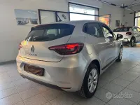 Usata Renault Clio V Intens 86 CV (63 kW) 2020 Grigio Berlina