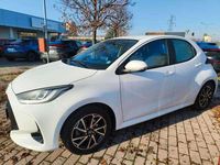 Usata Toyota Yaris Hybrid Trend 100 CV (73 kW) 2022 Bianco Utilitaria