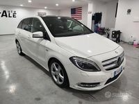 Usata Mercedes B200 Premium 136 CV (100 kW) 2015 Bianco Utilitaria