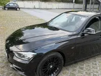 Usata BMW 318 Sport Line 143 CV (105 kW) 2012 Nero Berlina