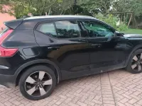 Usata Volvo XC40 Momentum 190 CV (139 kW) 2019 Nero SUV