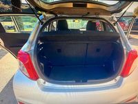 Usata Toyota Yaris Lounge 89 CV (65 kW) 2018 Grigio Berlina