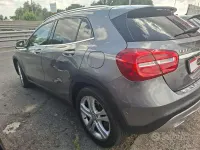 Usata Mercedes GLA200 136 CV (100 kW) 2017 Grigio SUV