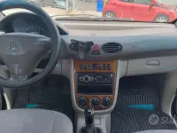 Usata Mercedes A200 Elegance 95 CV (69 kW) 2001 Grigio Monovolume
