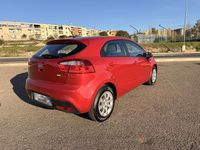 Usata Kia Rio 75 CV (55 kW) 2013 Rosso Berlina