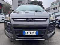 Usata Ford Kuga Titanium 120 CV (88 kW) 2015 Grigio SUV