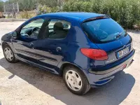 Usata Peugeot 206 75 CV (55 kW) 2001 Bluazzurro Berlina