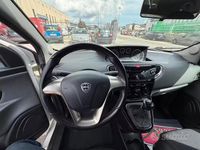 Begagnad Lancia Ypsilon 95 HK (69 kW) 2014 Halvkombi